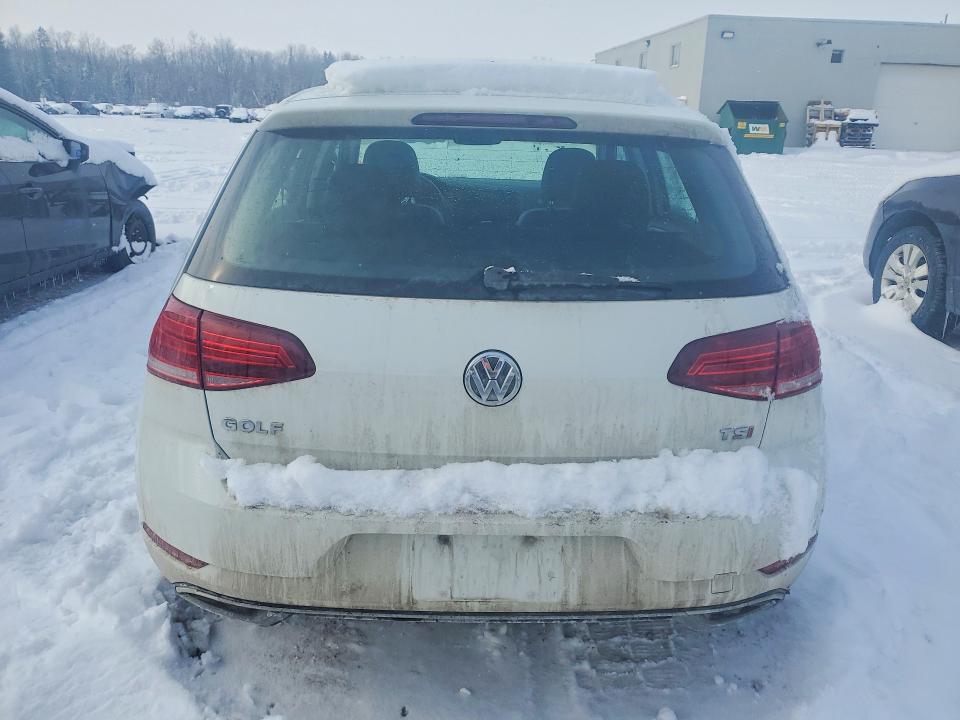 75507105 :رقم المزاد ، 3VWG17AU7JM257223 vin ، 2018 Volkswagen Golf مزاد بيع