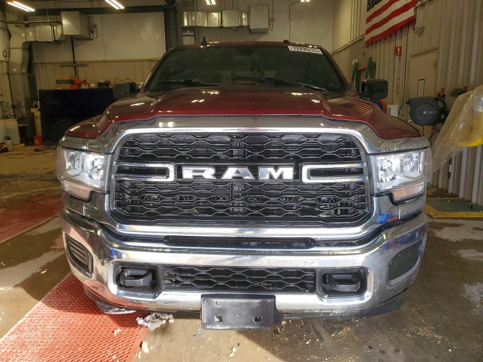 72896225 :رقم المزاد ، 3C6UR5CL3NG222150 vin ، 2022 Ram 2500 مزاد بيع