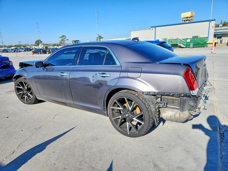2015 Chrysler 300c მანქანა იყიდება აუქციონზე, vin: 2C3CCAEG8FH853934, აუქციონის ნომერი: 76125565