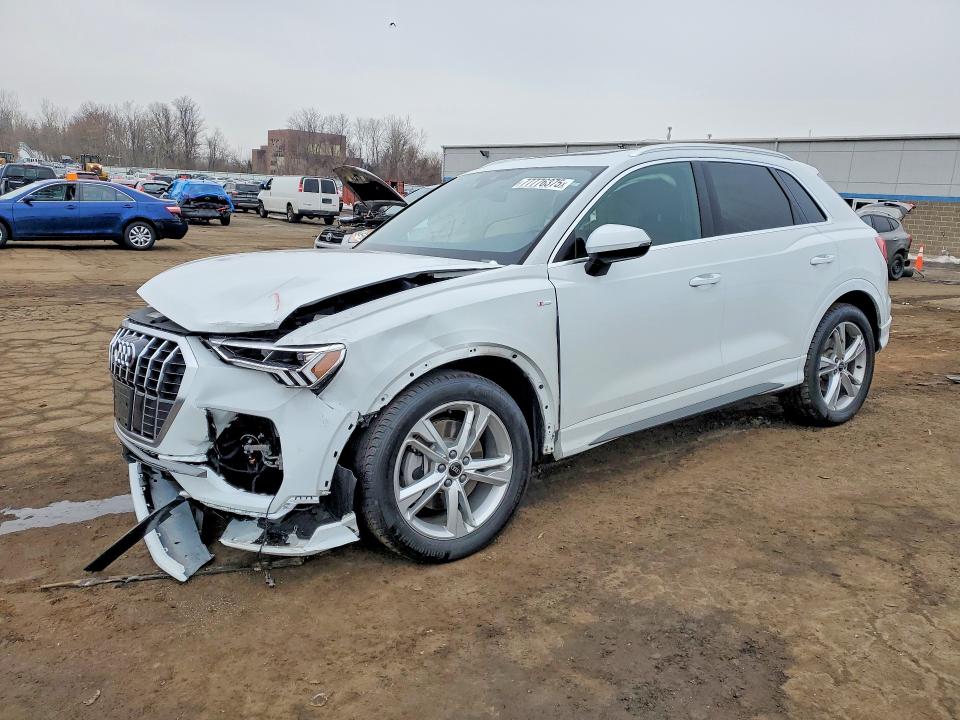 Продажа на аукционе авто 2024 Audi Q3, vin: WA1DECF32R1062894, номер лота: 77776375