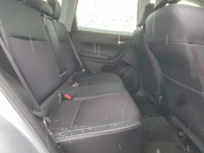 77555335 :رقم المزاد ، JF2SJGEC1JH583569 vin ، 2018 Subaru Forester مزاد بيع