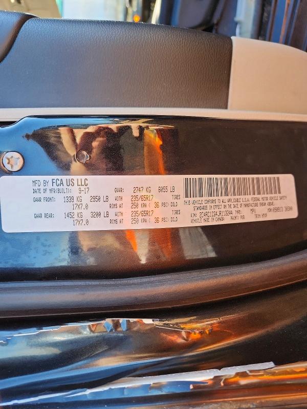 76998745 :رقم المزاد ، 2C4RC1CG4JR113244 vin ، 2018 Chrysler Pacifica مزاد بيع