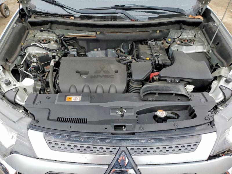 Продаж на аукціоні авто 2020 Mitsubishi Outlander, vin: JA4AD3A39LZ031146, номер лоту: 76237495