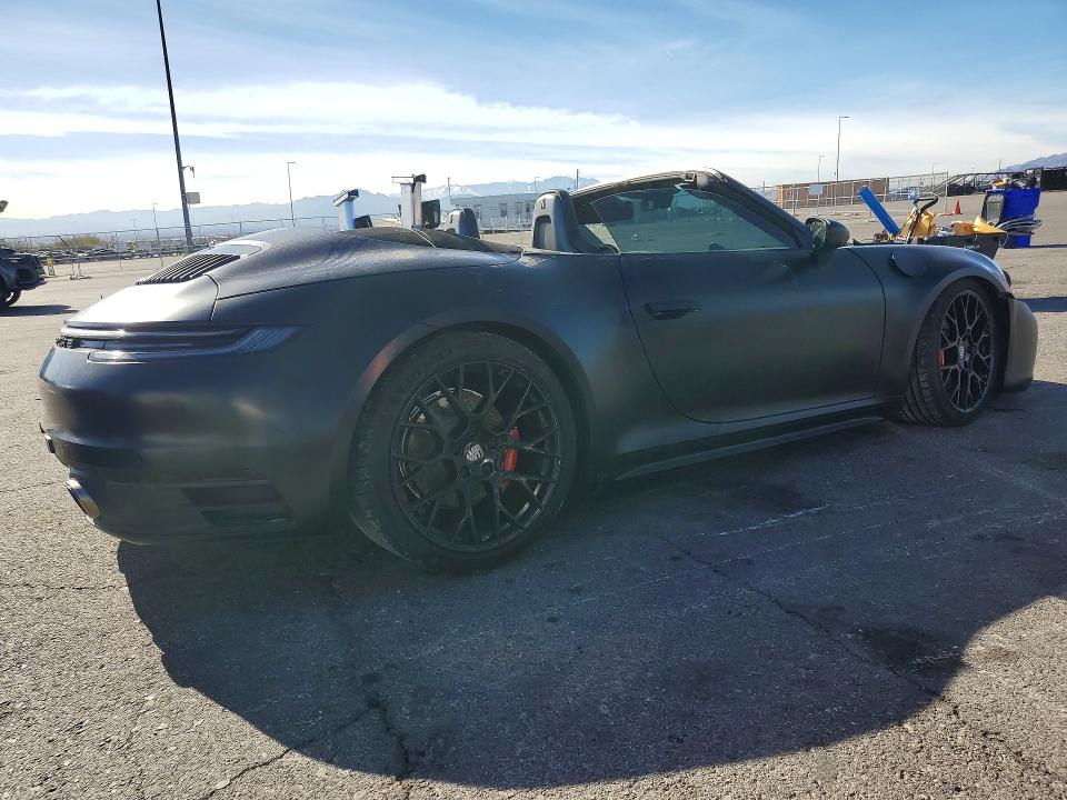 78486915 :رقم المزاد ، WP0CB2A95NS245601 vin ، 2022 Porsche 911 مزاد بيع
