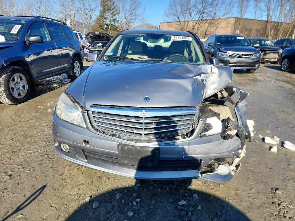 2011 Mercedes-benz C მანქანა იყიდება აუქციონზე, vin: WDDGF8BB4BR167007, აუქციონის ნომერი: 78807045