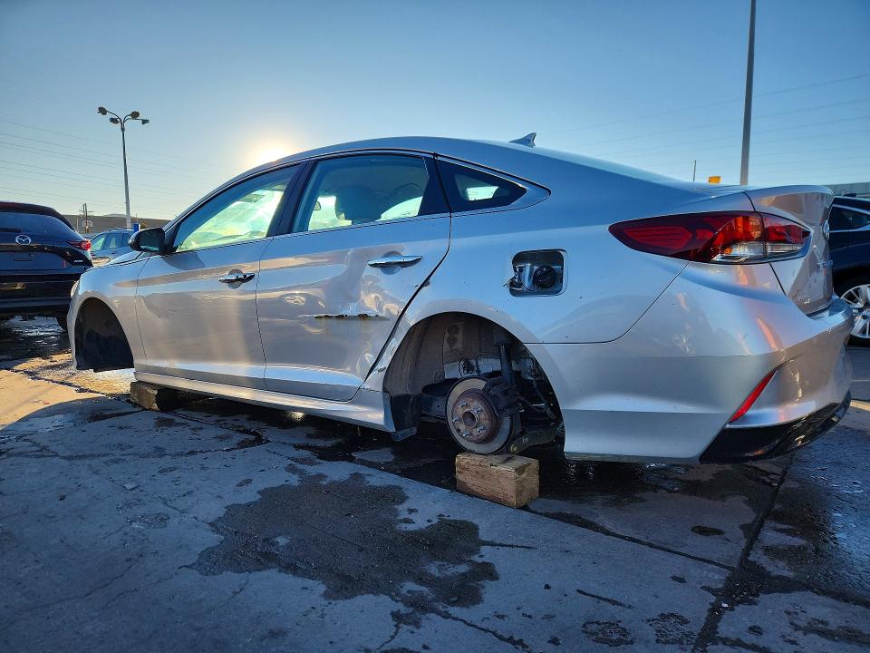 2019 Hyundai Sonata მანქანა იყიდება აუქციონზე, vin: 5NPE34AF6KH757031, აუქციონის ნომერი: 79099055