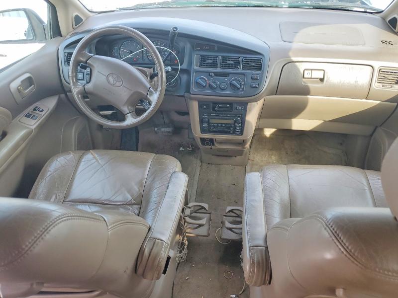 78651715 :رقم المزاد ، 4T3ZF13C4YU273211 vin ، 2000 Toyota Sienna مزاد بيع