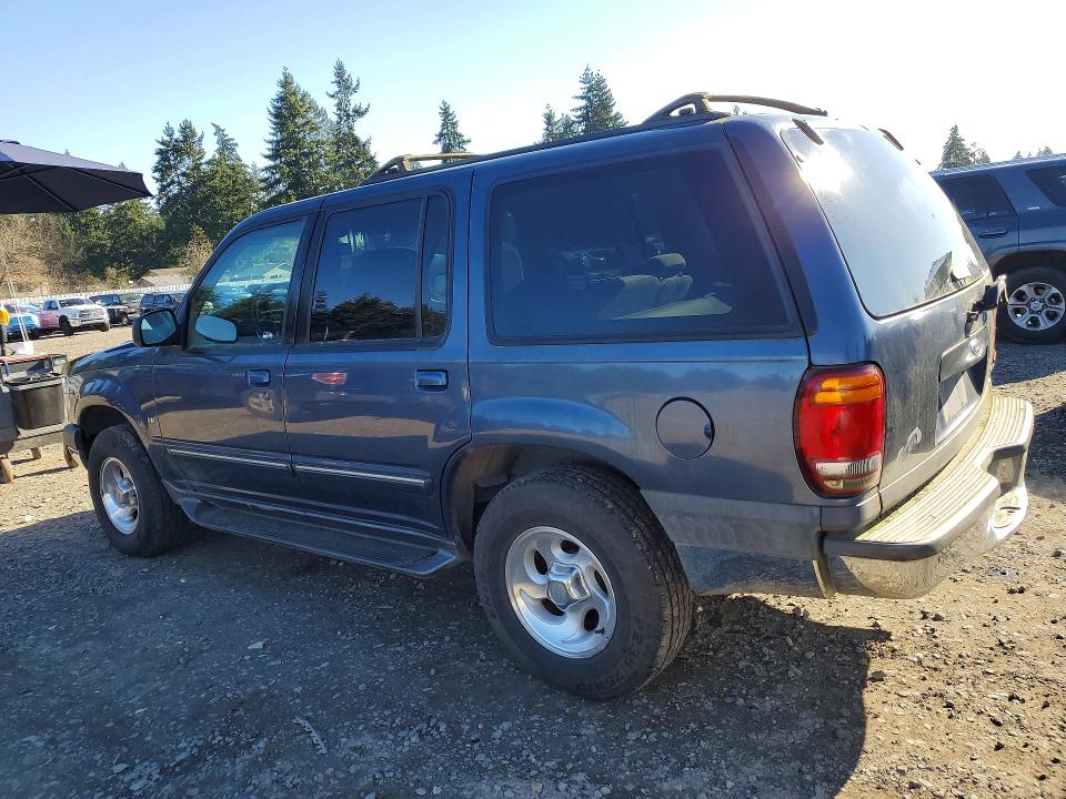 Auction sale of the 2001 Ford Explorer, vin: 1FMZU83P11ZA77116, lot number: 77237705