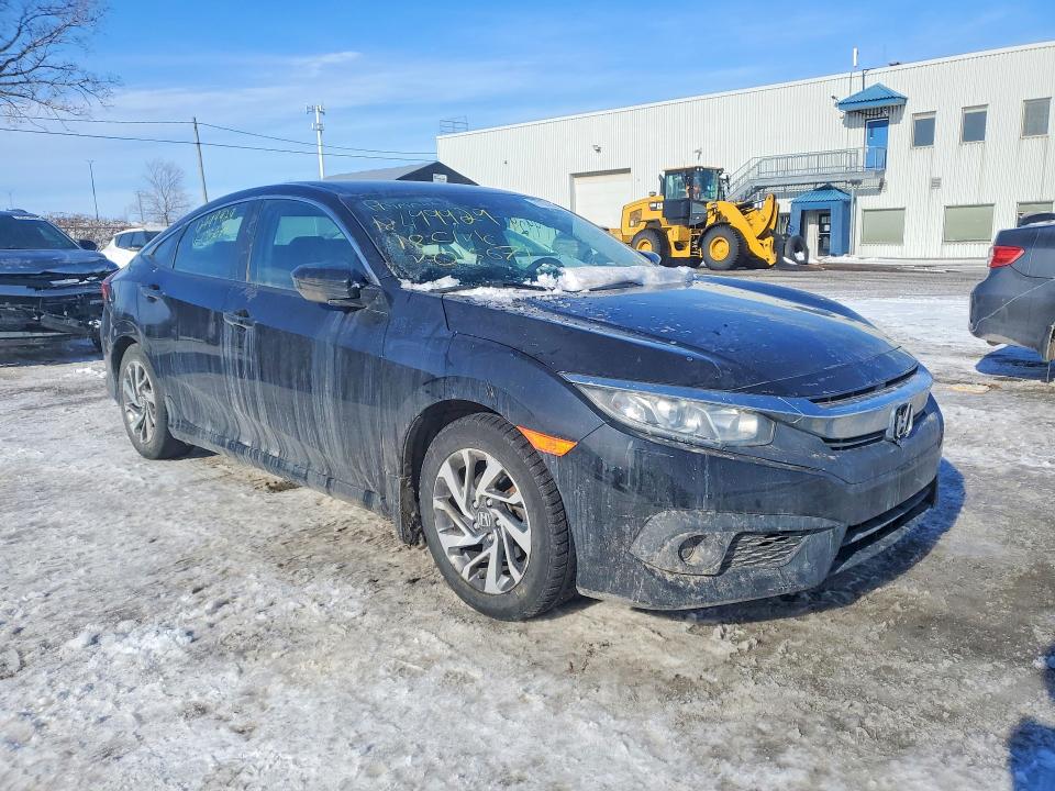 77573855 :رقم المزاد ، 2HGFC2F60JH015671 vin ، 2018 Honda Civic مزاد بيع