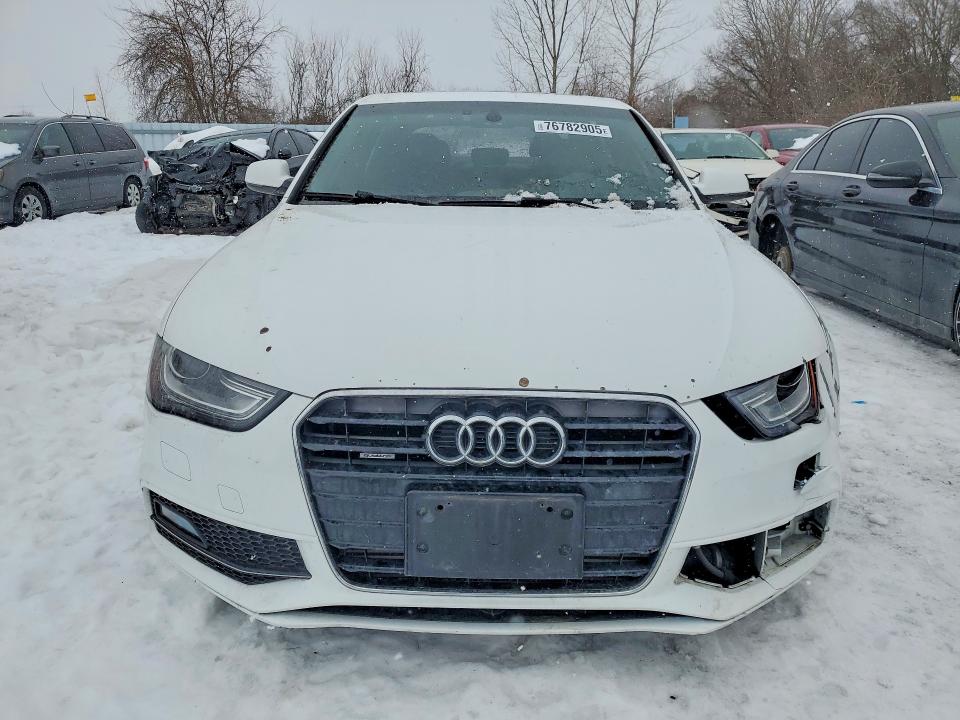 Продажа на аукционе авто 2015 Audi A4, vin: WAUDFCFL9FN003751, номер лота: 76782905