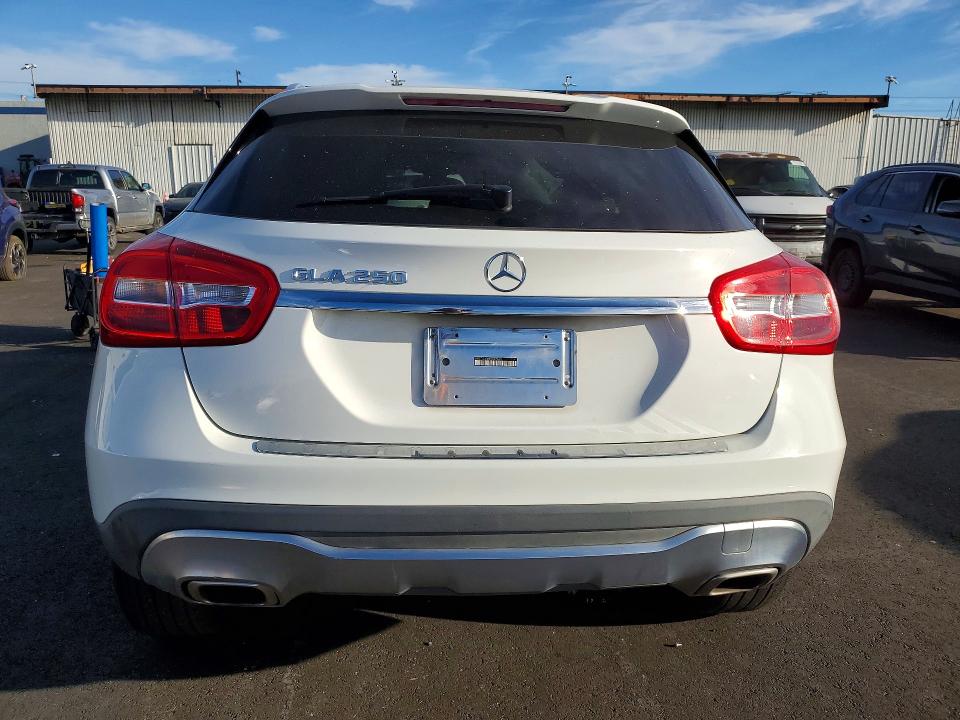 Продаж на аукціоні авто 2018 Mercedes-benz Gla, vin: WDCTG4EB8JJ497668, номер лоту: 79303875