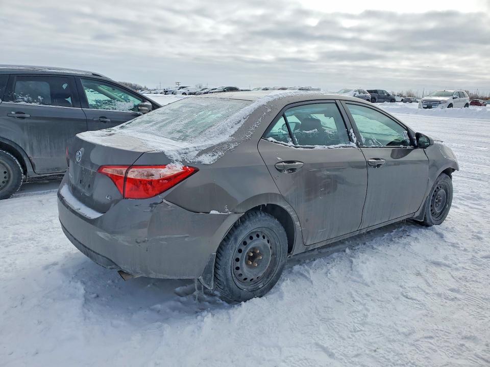 2018 Toyota Corolla მანქანა იყიდება აუქციონზე, vin: 2T1BURHE0JC017759, აუქციონის ნომერი: 77723145