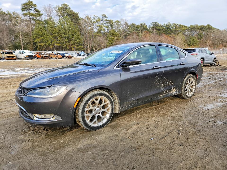 78520895 :رقم المزاد ، 1C3CCCEG7FN512740 vin ، 2015 Chrysler 200 مزاد بيع