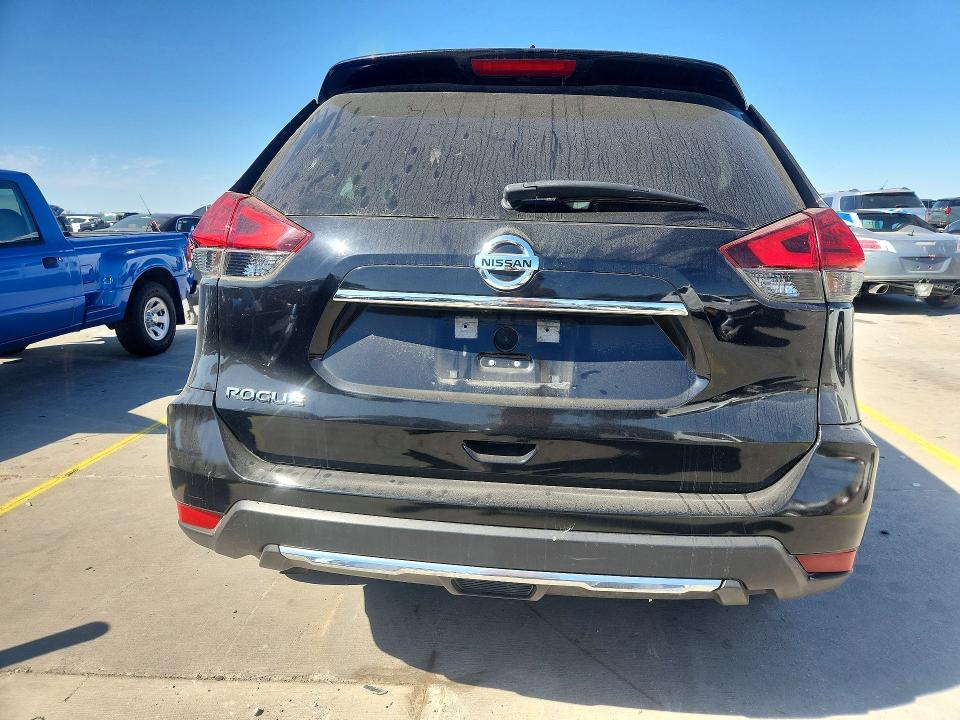 2017 Nissan Rogue მანქანა იყიდება აუქციონზე, vin: KNMAT2MT9HP561621, აუქციონის ნომერი: 79226885