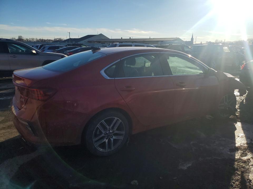 76143585 :رقم المزاد ، 3KPF54AD0ME290130 vin ، 2021 Kia Forte مزاد بيع