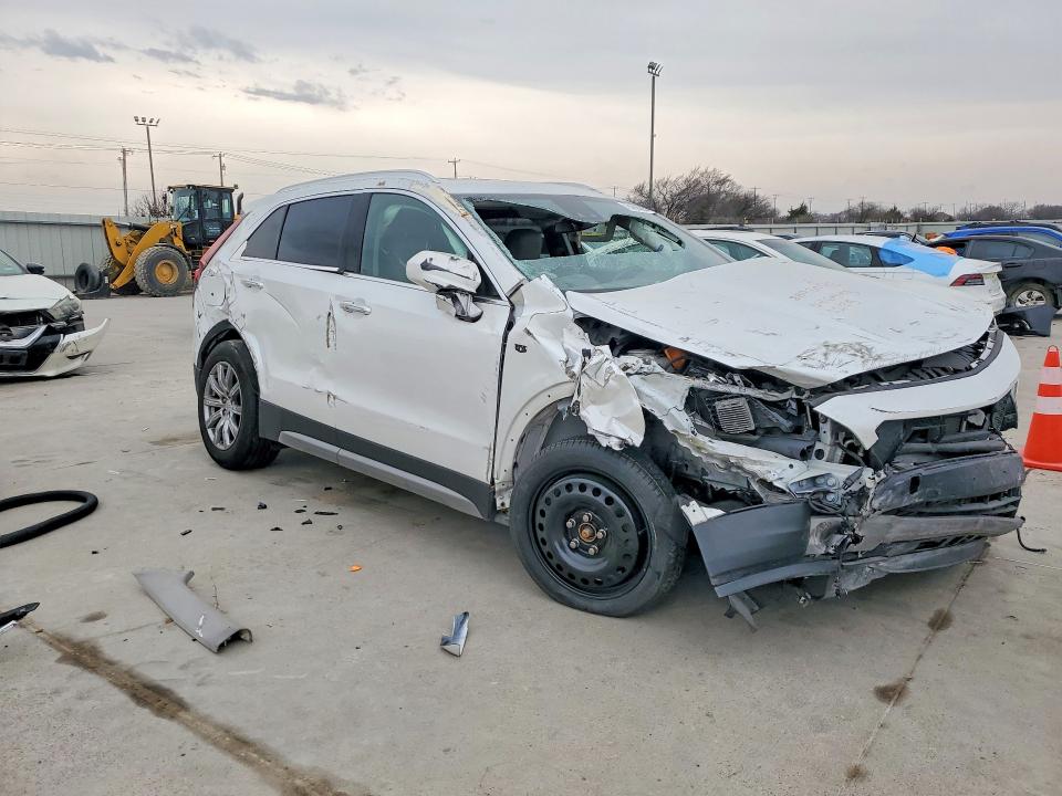 76460955 :رقم المزاد ، 1GYFZDR46KF146443 vin ، 2019 Cadillac Xt4 مزاد بيع