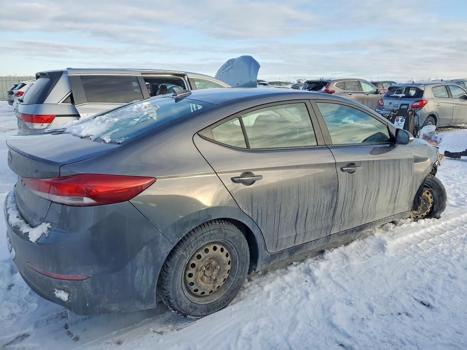 78985645 :رقم المزاد ، KMHD84LF8HU288884 vin ، 2017 Hyundai Elantra مزاد بيع