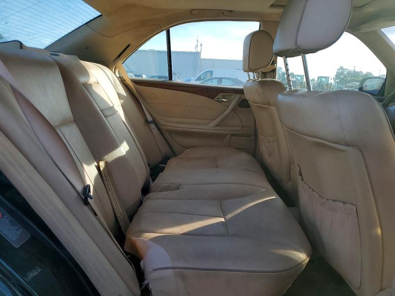 Продаж на аукціоні авто 2002 Mercedes-benz E, vin: WDBJF65J42B477365, номер лоту: 77679705