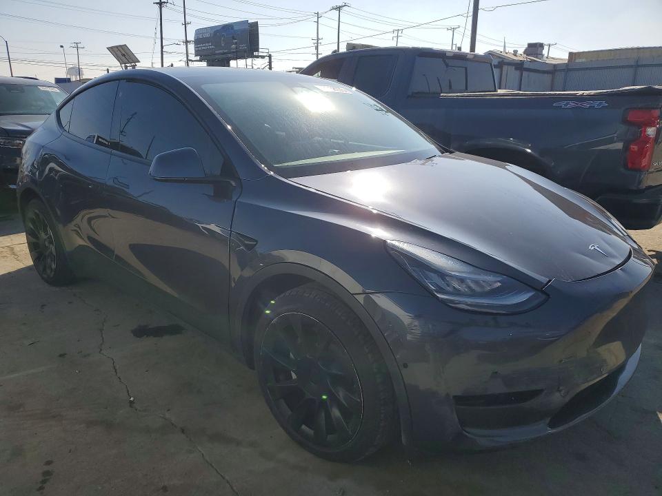 75862935 :رقم المزاد ، 5YJYGDEE4MF080629 vin ، 2021 Tesla Model Y مزاد بيع