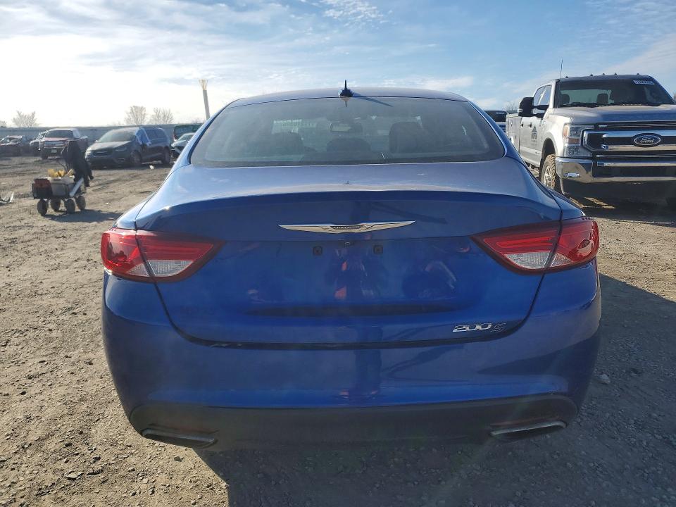 77270395 :رقم المزاد ، 1C3CCCBG0FN589485 vin ، 2015 Chrysler 200 مزاد بيع