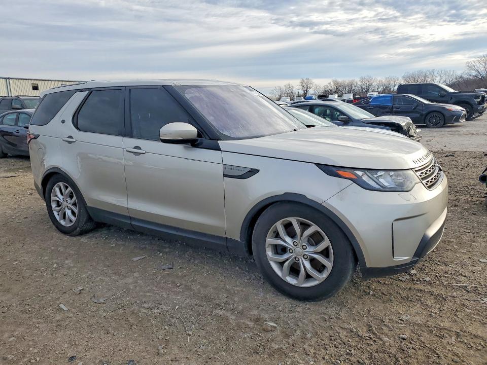 Продажа на аукционе авто 2017 Land Rover Discovery, vin: SALRGBBVXHA037322, номер лота: 77735595