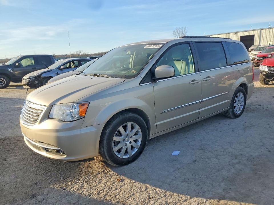 76173965 :رقم المزاد ، 2C4RC1BG6FR739628 vin ، 2015 Chrysler Town & Country مزاد بيع