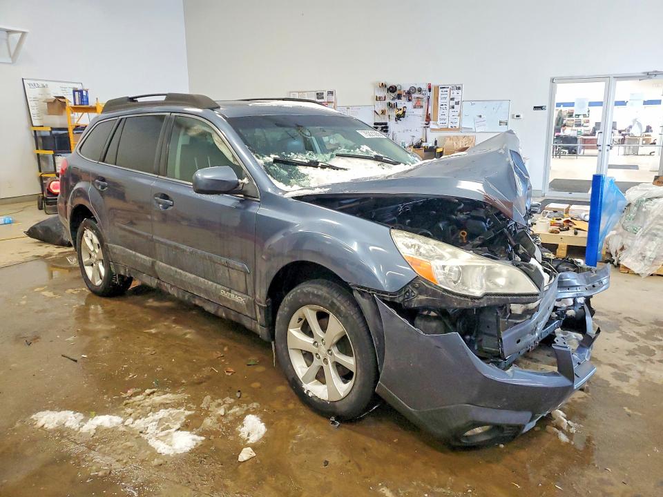 Продаж на аукціоні авто 2014 Subaru Outback, vin: 4S4BRBLCXE3318452, номер лоту: 75221265