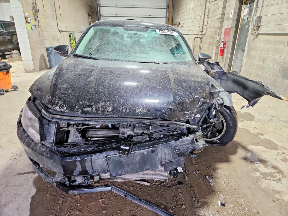 78891605 :رقم المزاد ، 1VWAT7A33HC040285 vin ، 2017 Volkswagen Passat مزاد بيع