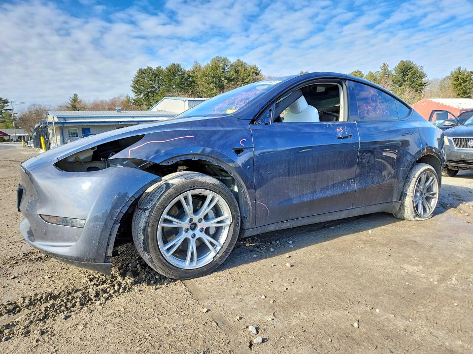 Auction sale of the 2023 Tesla Model Y, vin: 7SAYGAEE5PF757886, lot number: 76974455