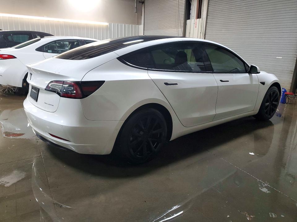 Продажа на аукционе авто 2022 Tesla Model 3, vin: 5YJ3E1EB4NF182423, номер лота: 74964835