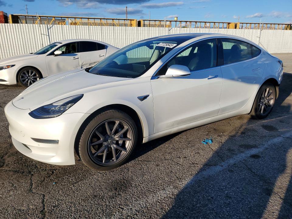 77729545 :رقم المزاد ، 5YJ3E1EA2KF397155 vin ، 2019 Tesla Model 3 مزاد بيع