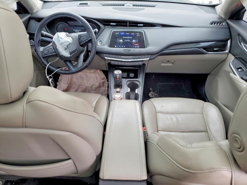 77292145 :رقم المزاد ، 1GYFZDR45KF143128 vin ، 2019 Cadillac Xt4 مزاد بيع
