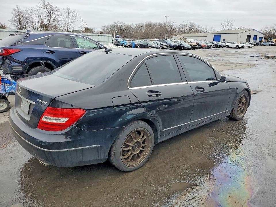 Продажа на аукционе авто 2013 Mercedes-benz C, vin: WDDGF8ABXDR269612, номер лота: 77862975