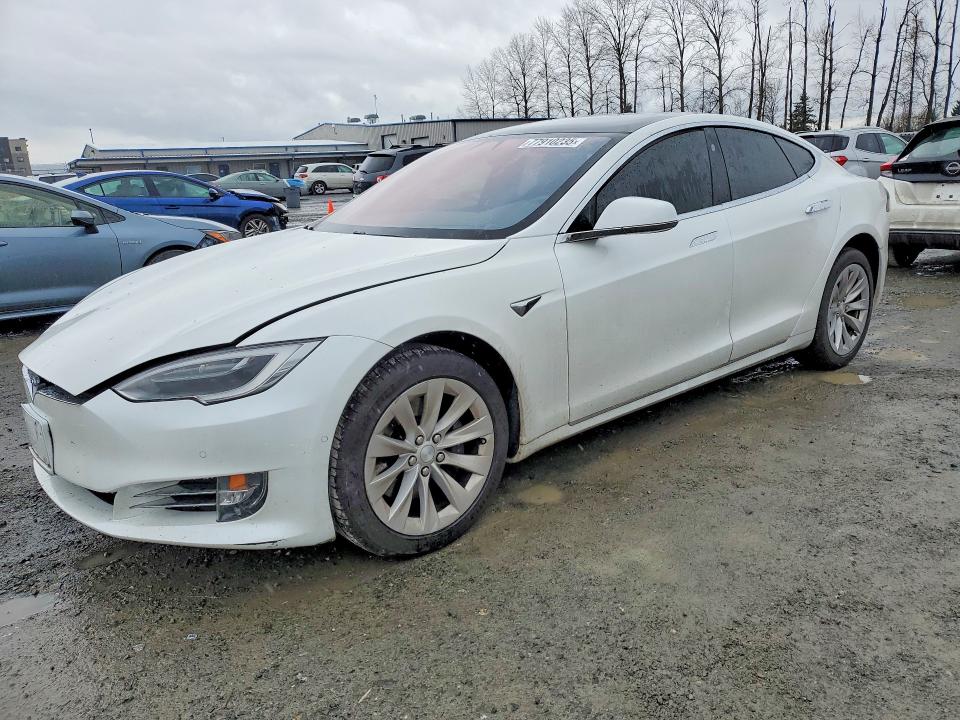 Продажа на аукционе авто 2017 Tesla Model S, vin: 5YJSA1E25HF224786, номер лота: 77910235