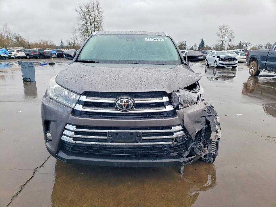 77684605 :رقم المزاد ، 5TDDZRFH8HS440940 vin ، 2017 Toyota Highlander مزاد بيع