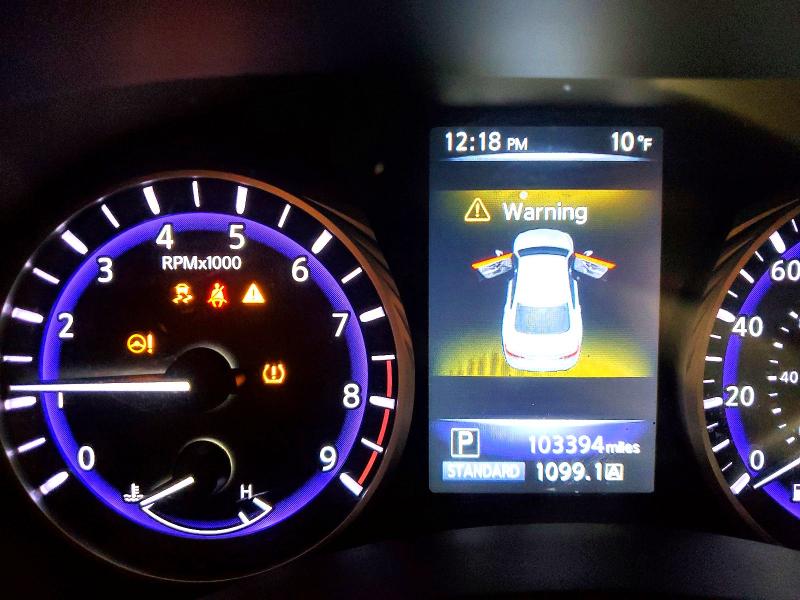 76330525 :رقم المزاد ، JN1BV7ARXFM393283 vin ، 2015 Infiniti Q50 مزاد بيع