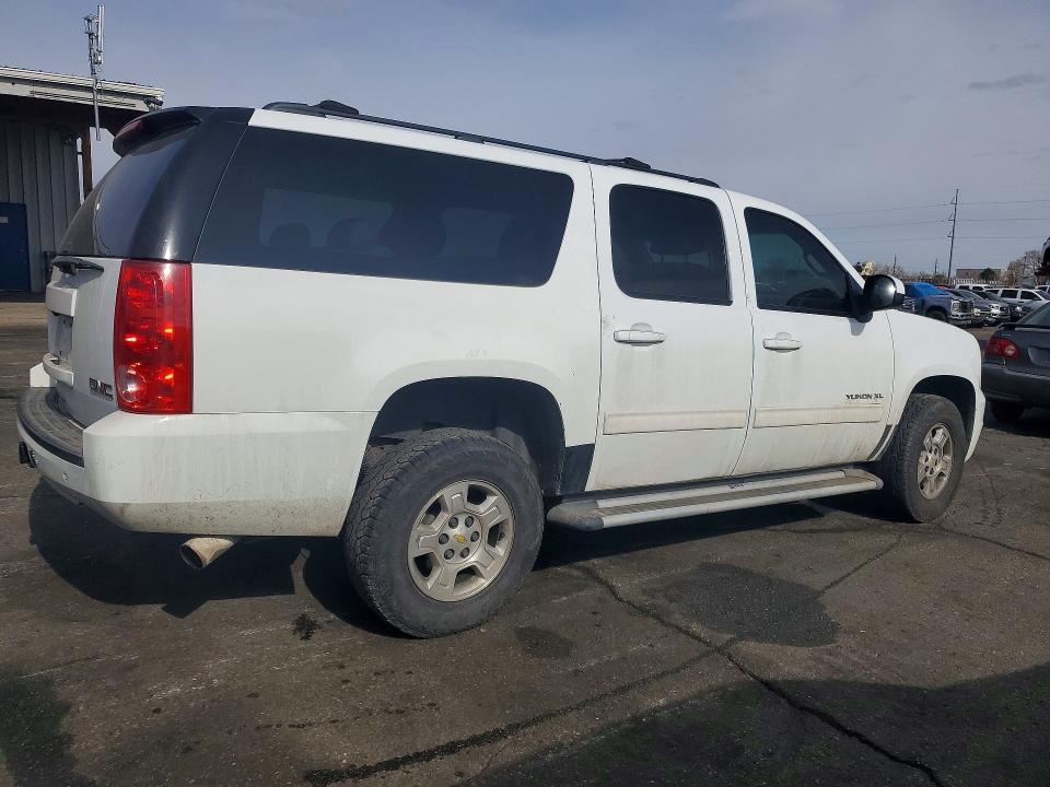 77004795 :رقم المزاد ، 1GKS2KE36BR121796 vin ، 2011 Gmc Yukon Xl مزاد بيع