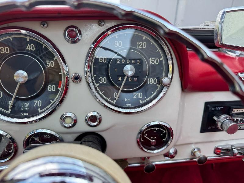 1960 Mercedes-benz 190 Sl მანქანა იყიდება აუქციონზე, vin: 12104010017870, აუქციონის ნომერი: 78248535