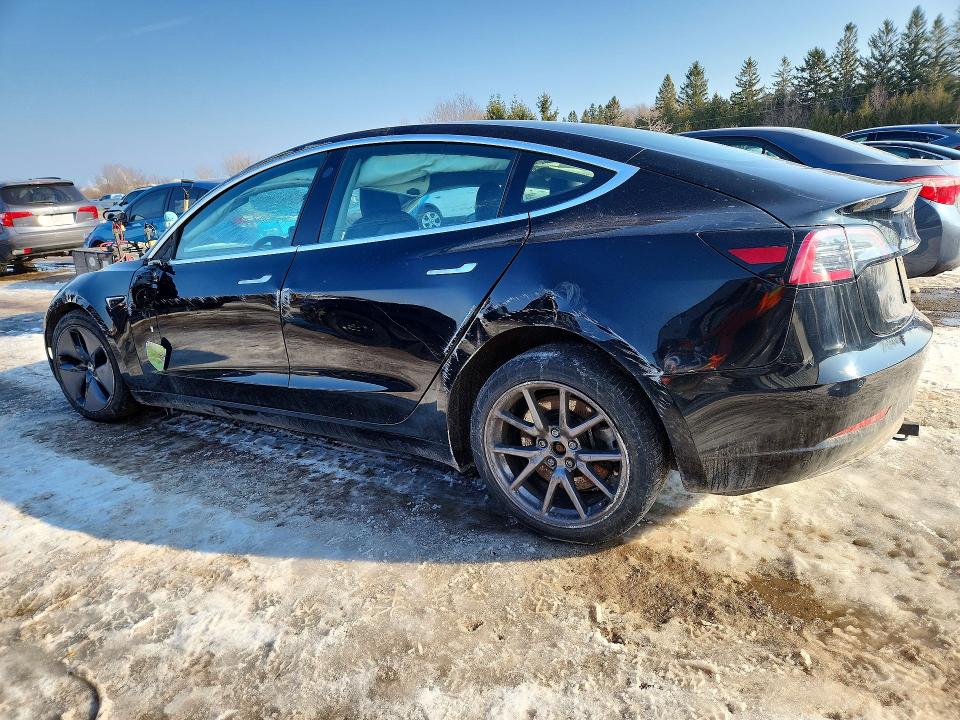 79271945 :رقم المزاد ، 5YJ3E1EB2KF214121 vin ، 2019 Tesla Model 3 مزاد بيع