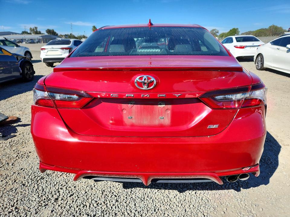 2021 Toyota Camry მანქანა იყიდება აუქციონზე, vin: 4T1G11AK5MU408814, აუქციონის ნომერი: 77240875