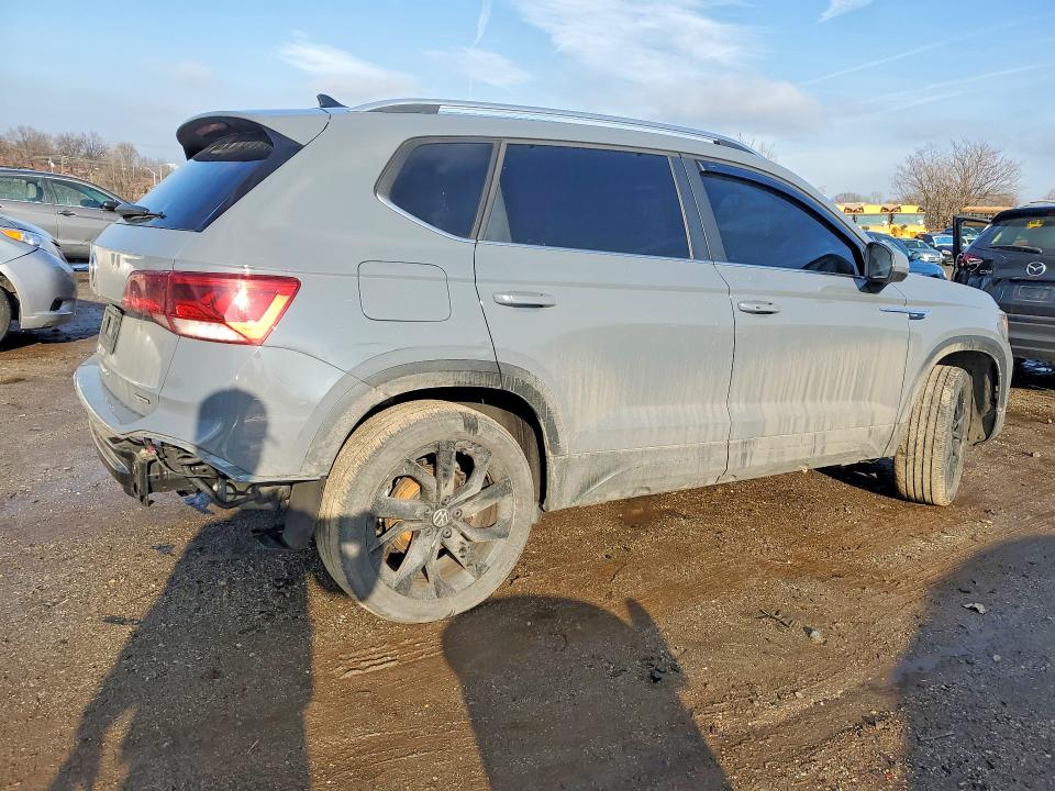 Продажа на аукционе авто 2022 Volkswagen Taos, vin: 3VVPX7B2XNM042344, номер лота: 77857615
