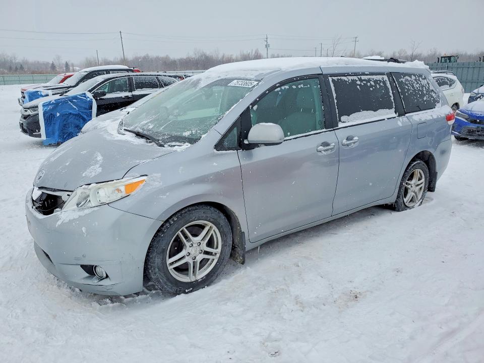 Aukcja sprzedaży 2011 Toyota Sienna, vin: 5TDYK3DC1BS170161, numer aukcji: 75733605