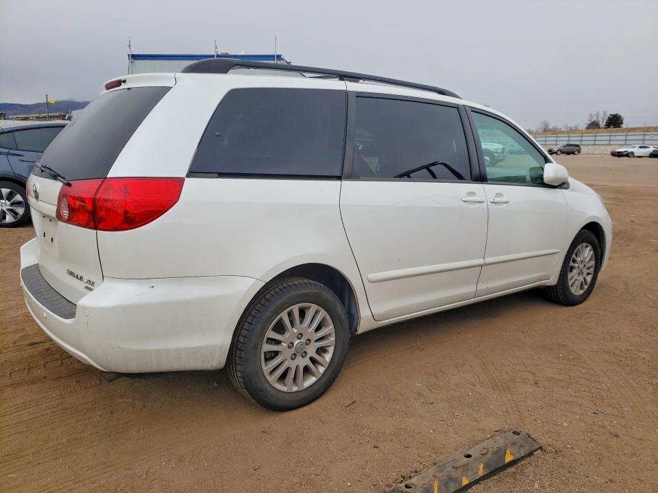 Продажа на аукционе авто 2007 Toyota Sienna, vin: 5TDBK22C27S007674, номер лота: 78320235