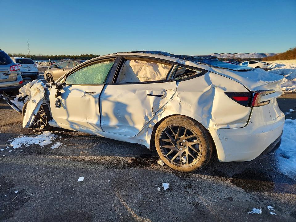 Продажа на аукционе авто 2025 Tesla Model 3, vin: 5YJ3E1EB5SF912464, номер лота: 75395065