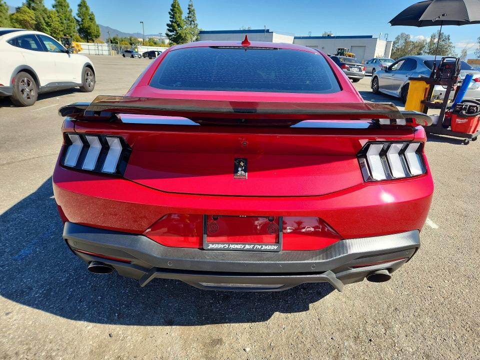 77166725 :رقم المزاد ، 1FA6P8CF8R5400463 vin ، 2024 Ford Mustang مزاد بيع