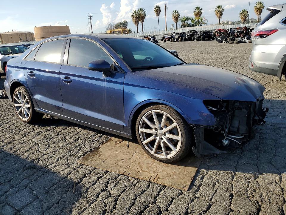 Продажа на аукционе авто 2016 Audi A3, vin: WAUA7GFFXG1047350, номер лота: 75618035