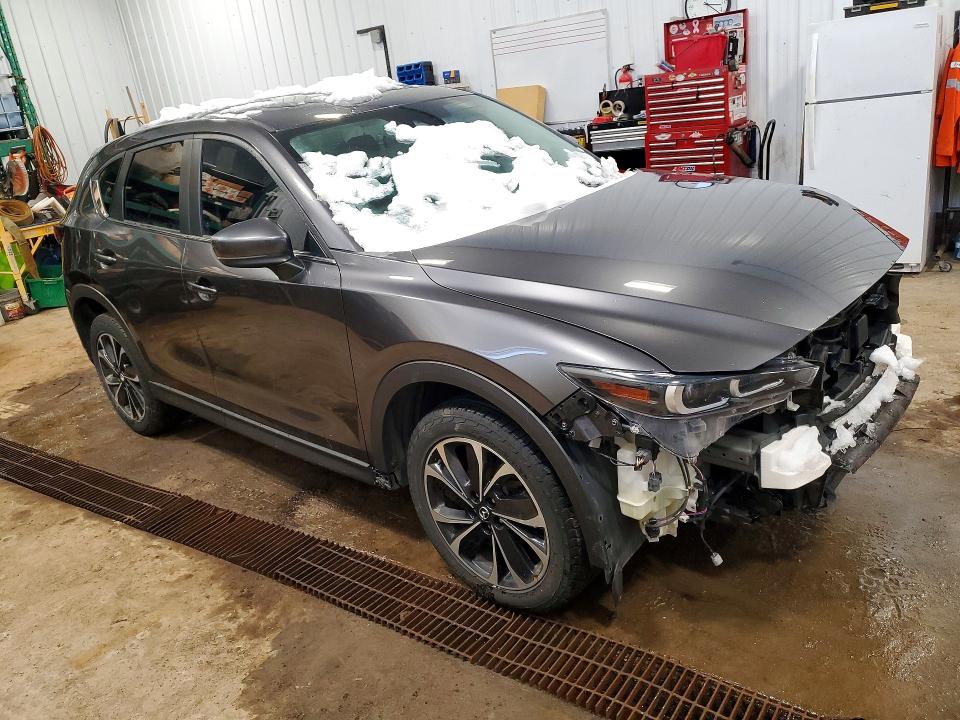 Продаж на аукціоні авто 2022 Mazda Cx-5, vin: JM3KFBCM8N1532994, номер лоту: 99870635