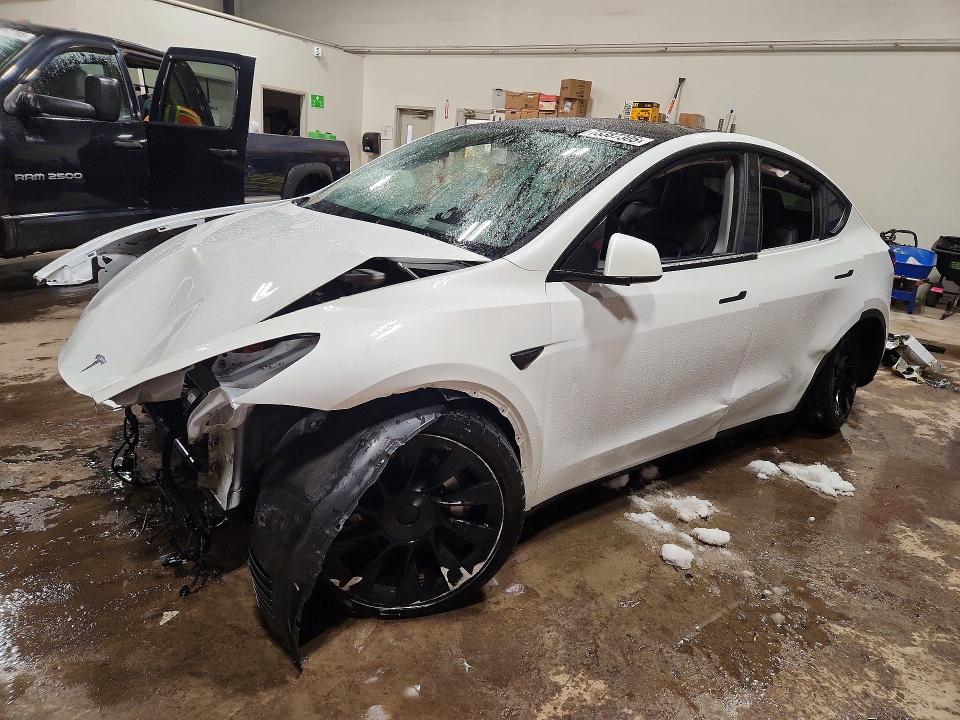 73387305 :رقم المزاد ، 5YJYGDEE7MF088921 vin ، 2021 Tesla Model Y مزاد بيع
