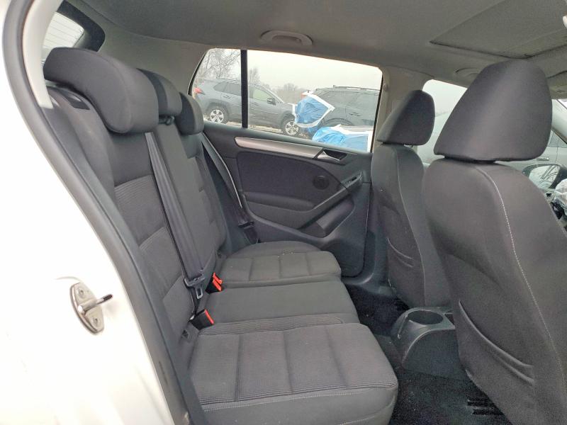 78303845 :رقم المزاد ، WVWDB7AJ9AW423590 vin ، 2010 Volkswagen Golf مزاد بيع