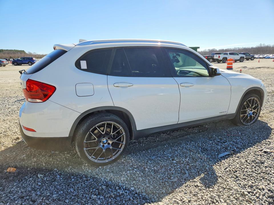 Продажа на аукционе авто 2014 Bmw X1, vin: WBAVL1C5XEVY11175, номер лота: 77379305